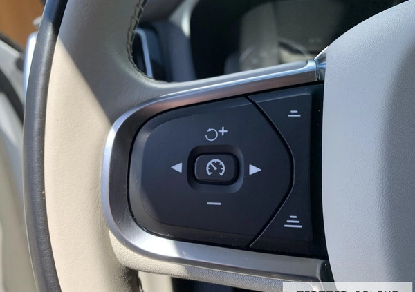 Volvo XC 60 cena 134900 przebieg: 124710, rok produkcji 2020 z Kraków małe 277